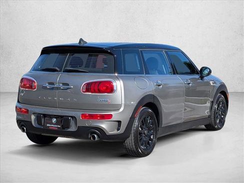Used 2017 MINI Cooper Clubman S image 5