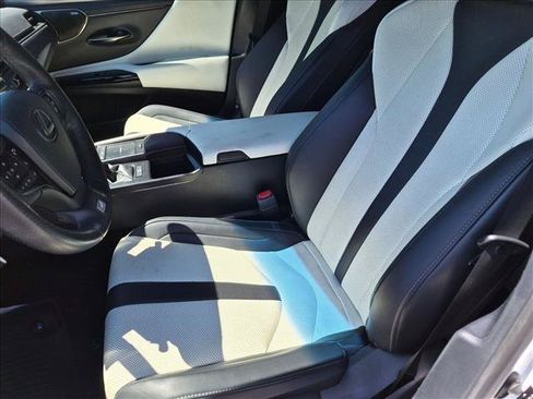Used 2022 Lexus ES 350 F Sport w/ Accessory Package FWD image 14