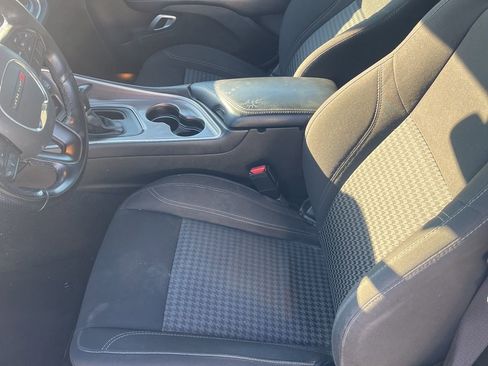 Used 2022 Dodge Challenger SXT w/ Blacktop Package image 9