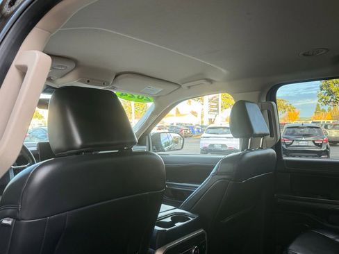 Used 2024 Ford Expedition XLT RWD image 17