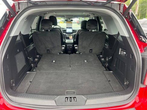 Certified 2022 Ford Explorer Limited w/ Equipment Group 301A image 29