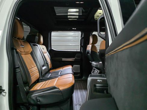 Used 2024 Ford F350 Platinum w/ FX4 Off-Road Package AWD/4WD image 23