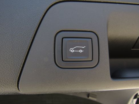 Used 2024 Buick Envision Sport Touring AWD/4WD image 13