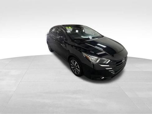 Used 2024 Nissan Versa SV FWD image 5