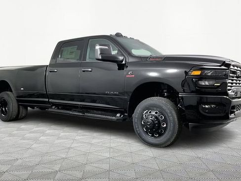 New 2026 RAM 3500 Big Horn AWD/4WD image 3