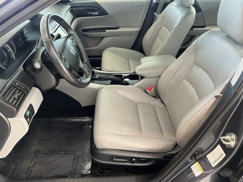 Used 2013 Honda Accord Touring image 9