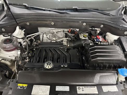 Used 2021 Volkswagen Atlas SEL AWD/4WD image 30