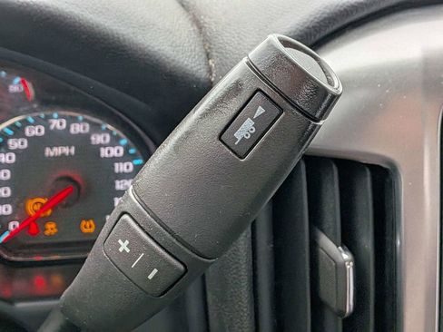 Used 2018 Chevrolet Silverado 1500 LT w/ All Star Edition image 29