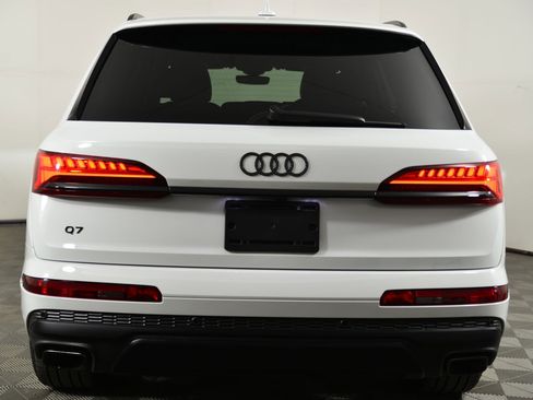 Certified 2025 Audi Q7 2.0T Premium Plus w/ Premium Plus Package image 8