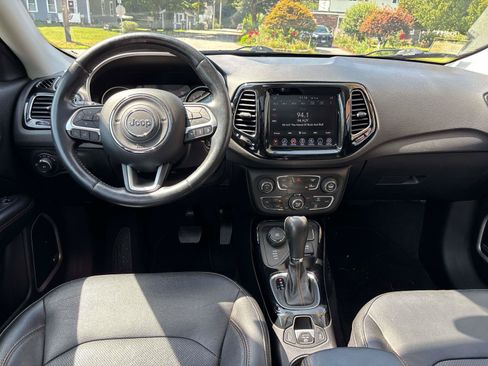Used 2021 Jeep Compass Limited w/ Sun and Sound Group AWD/4WD image 10