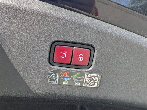 Used 2024 Mercedes-Benz CLE 53 AMG 4MATIC image 13