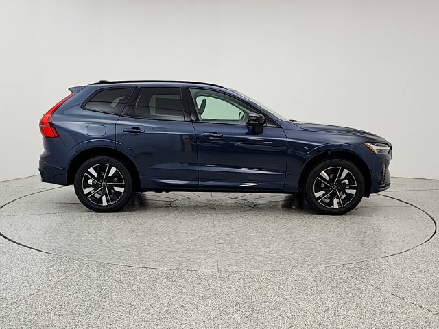 New 2027 Volvo XC60 B5 Core AWD/4WD image 4