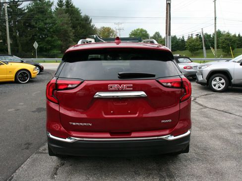 Used 2020 GMC Terrain SLT w/ Preferred Package AWD/4WD image 29