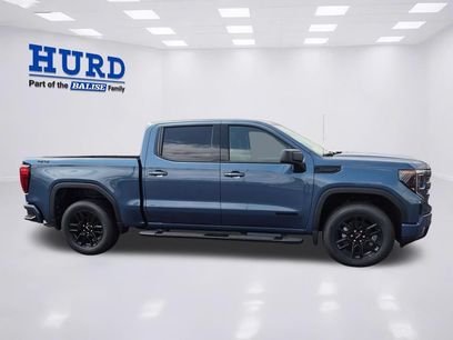 New 2026 GMC Sierra 1500 Elevation w/ LPO, Elevation Black Package