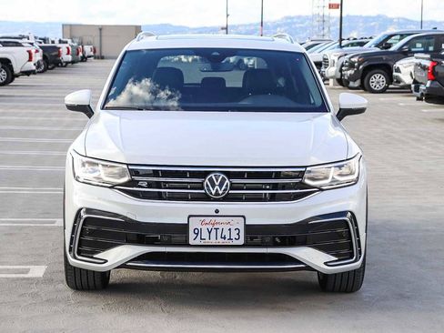 Used 2024 Volkswagen Tiguan SEL R-Line image 2