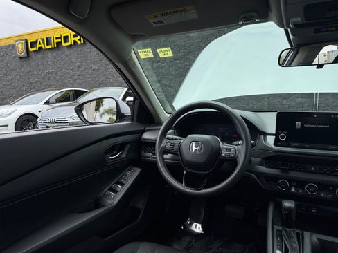 Used 2023 Honda Accord LX image 23