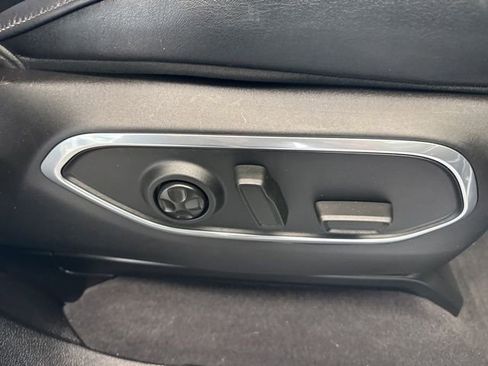 Used 2024 Jeep Wagoneer Series II w/ Flexible Seating Group image 14