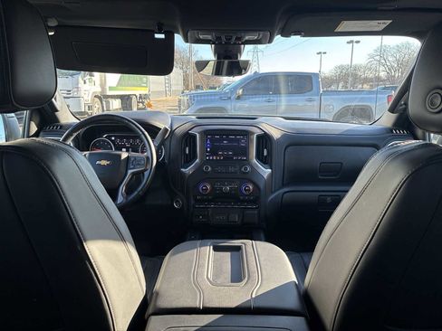 Certified 2022 Chevrolet Silverado 1500 High Country w/ Technology Package image 21