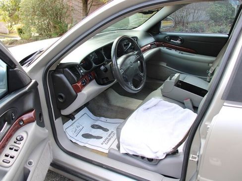 Used 2004 Buick Le Sabre Limited image 5