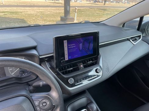 Used 2023 Toyota Corolla LE image 17