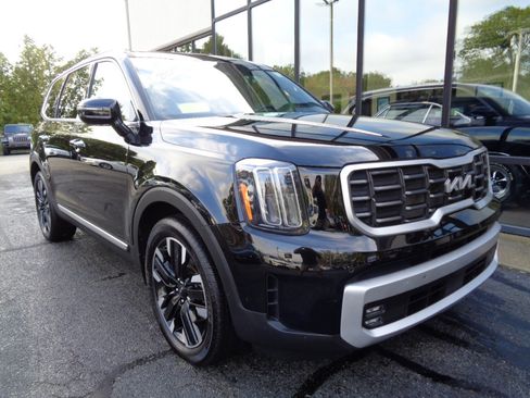 Used 2024 Kia Telluride SX image 3