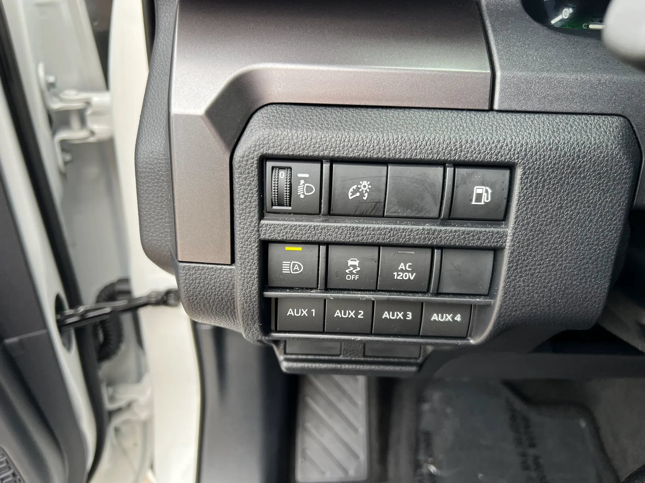 Used 2025 Toyota 4Runner TRD Off-Road AWD/4WD image 18