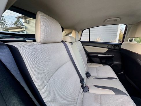 Used 2016 Subaru Crosstrek 2.0i Premium image 18