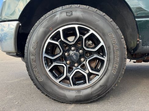 Used 2014 Ford F150 XLT w/ Equipment Group 302A Luxury AWD/4WD image 13