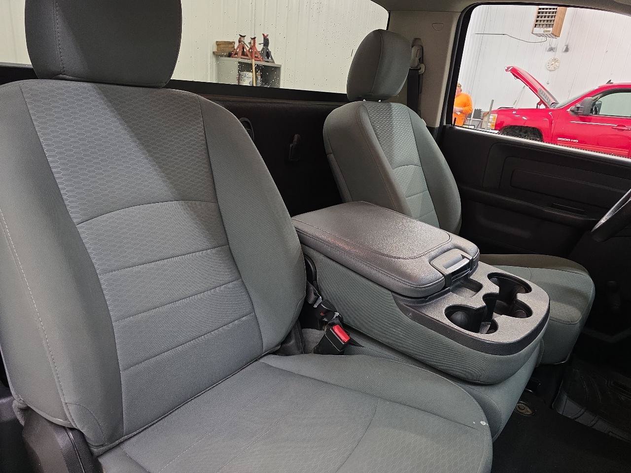 Used 2016 RAM 1500 Tradesman w/ Popular Equipment Group RWD image 30