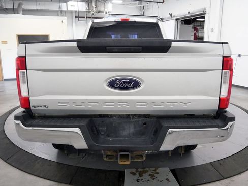 Used 2017 Ford F350 XL w/ STX Appearance Package AWD/4WD image 6