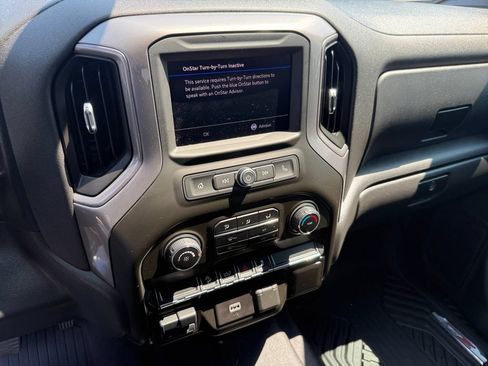 Used 2020 Chevrolet Silverado 1500 Custom Trail Boss w/ Custom Convenience Package AWD/4WD image 19