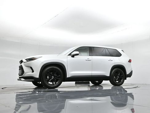 Used 2024 Toyota Grand Highlander AWD Hybrid image 55