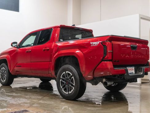 Certified 2026 Toyota Tacoma TRD Sport AWD/4WD image 7