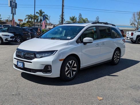 New 2026 Honda Odyssey EX-L image 3
