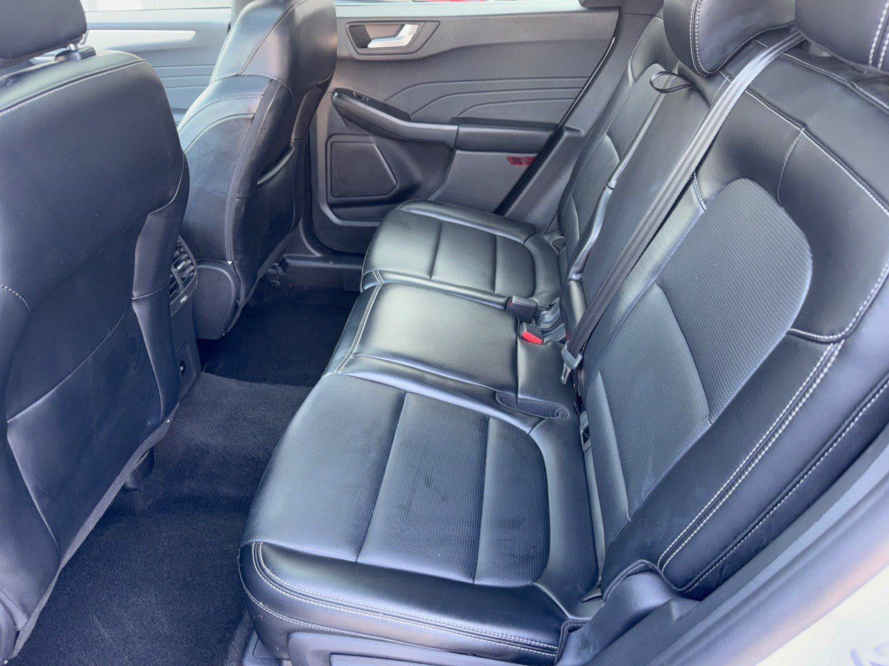 Used 2025 Ford Escape Platinum AWD/4WD image 25