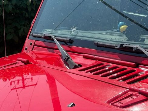Used 2015 Jeep Wrangler Unlimited Sport w/ Quick Order Package 24S AWD/4WD image 4