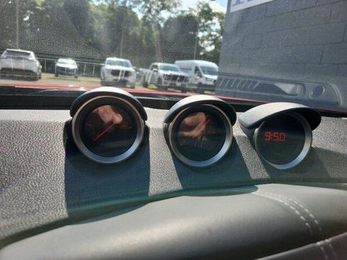 Used 2013 Nissan 370Z Touring RWD image 14