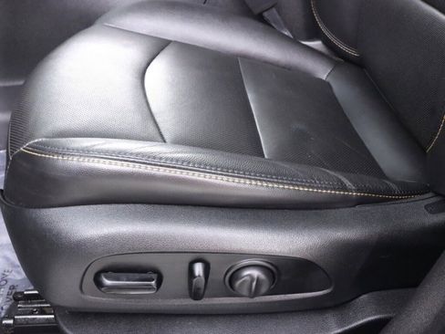 Used 2020 Chevrolet Equinox Premier w/ LPO, Floor Liner Package image 32