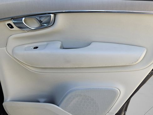 Used 2023 Volvo XC90 B5 Core w/ Protection Package Premier image 19