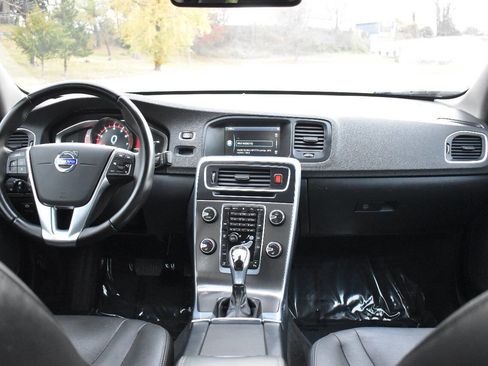 Used 2015 Volvo S60 T5 Premier Plus image 13