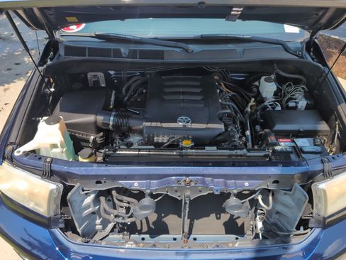 Used 2012 Toyota Tundra 2WD CrewMax w/ SR5 Pkg image 32