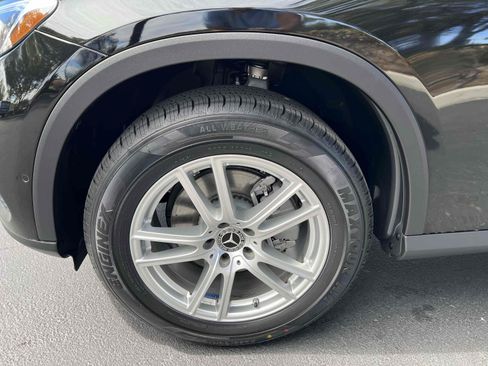 Used 2023 Mercedes-Benz GLC 300 4MATIC w/ Exclusive Trim Package image 77