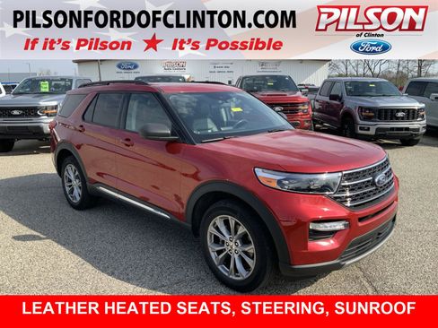 Used 2022 Ford Explorer XLT w/ Equipment Group 202A AWD/4WD image 1
