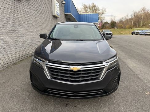 Used 2022 Chevrolet Equinox LS w/ LS Convenience Package image 2