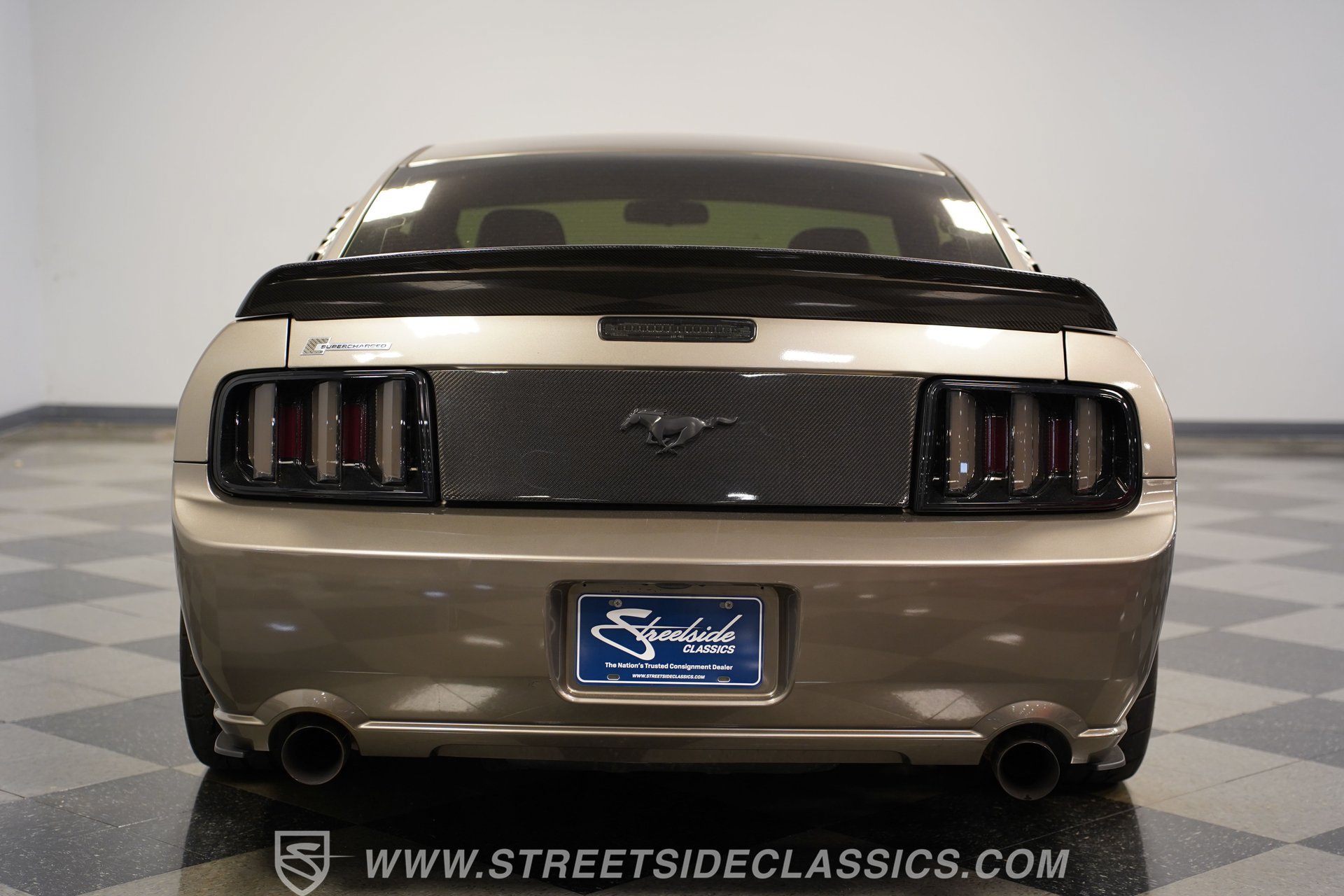 Used 2005 Ford Mustang GT RWD image 26