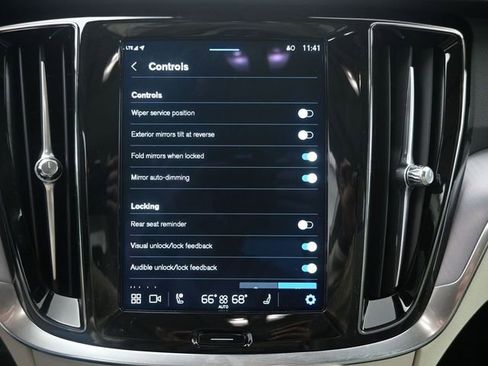 Used 2024 Volvo S60 B5 Core w/ Climate Package image 17