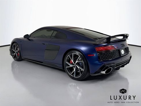 Used 2021 Audi R8 V10 w/ Premium Package RWD image 8