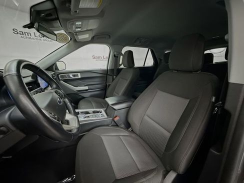 Used 2023 Ford Explorer XLT image 20