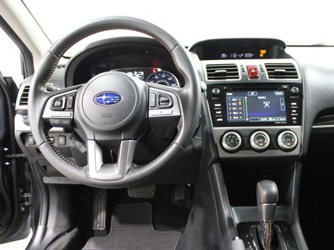 Used 2016 Subaru Crosstrek 2.0i Limited AWD/4WD image 2