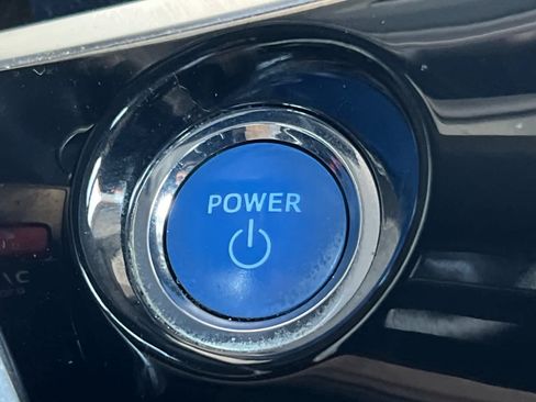 Used 2018 Toyota Prius Prime Premium FWD image 24